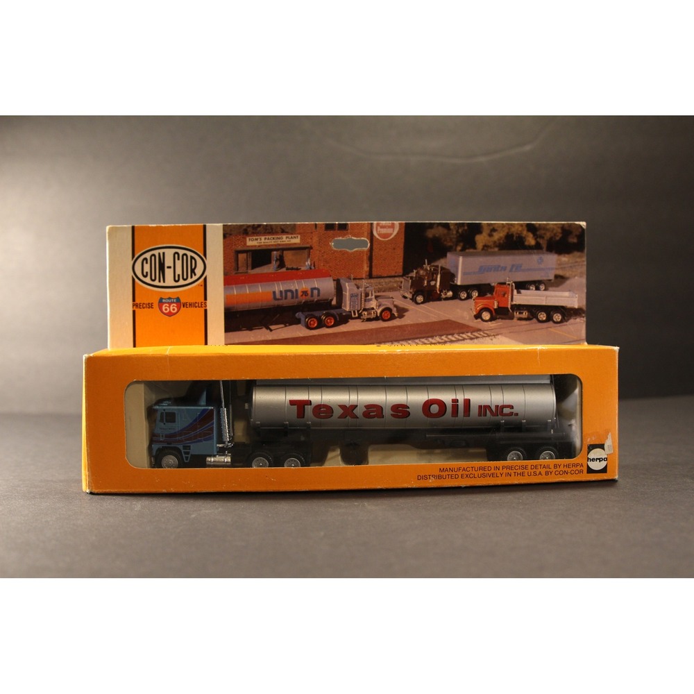 Con-Cor Herpa Tractor-Oil TanKer Trailer Texas Oil Inc.  Plastic 1:87 HO Scale